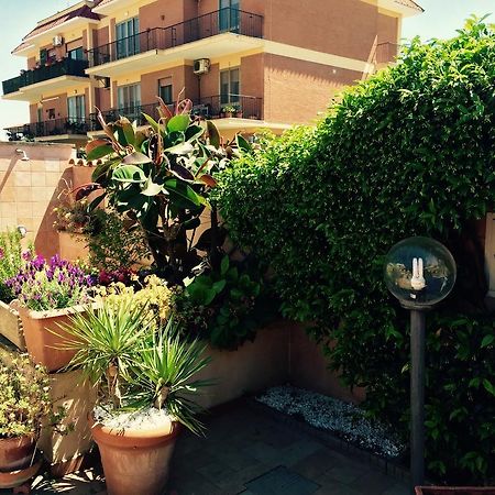 Bed And Breakfast Letterario Fiumicino Dış mekan fotoğraf