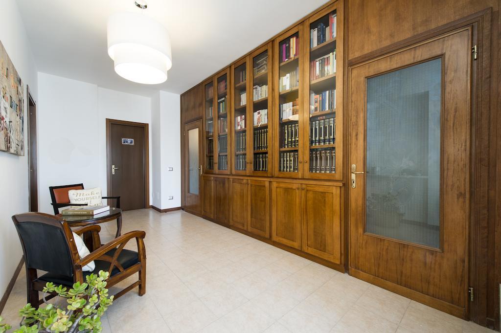 Bed And Breakfast Letterario Fiumicino Dış mekan fotoğraf