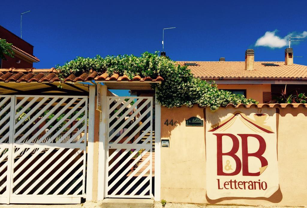 Bed And Breakfast Letterario Fiumicino Dış mekan fotoğraf