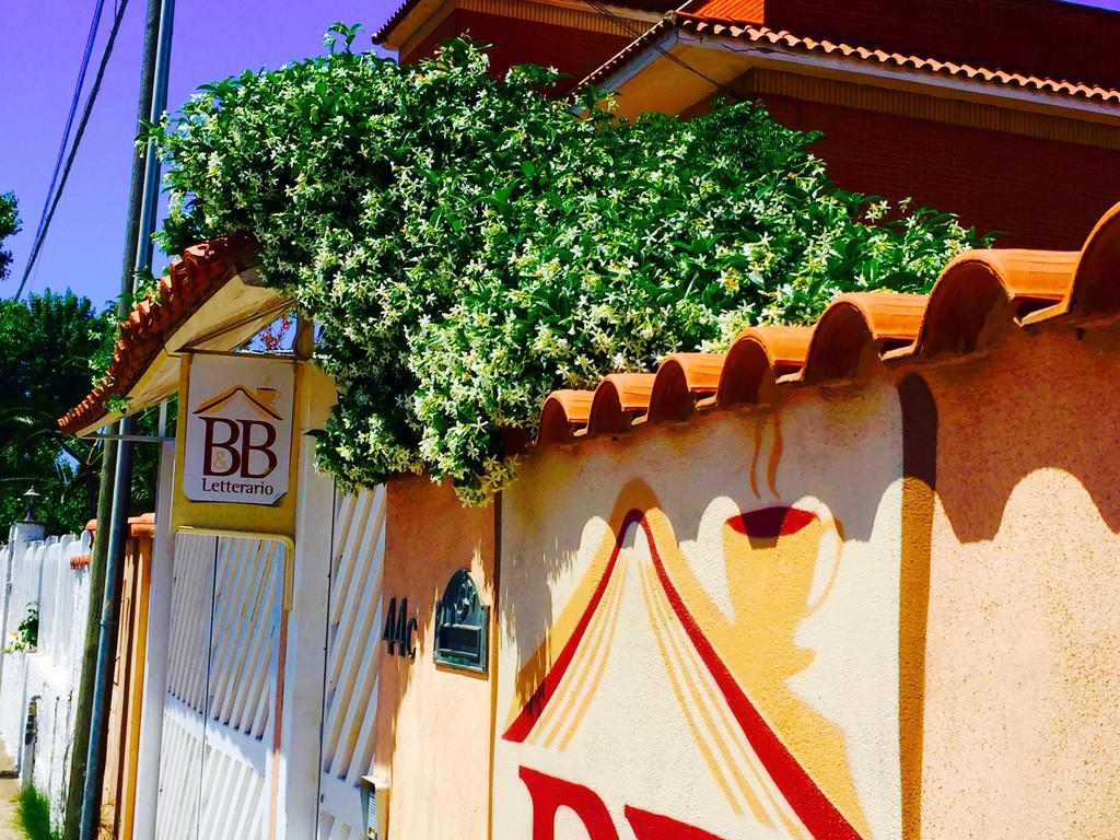 Bed And Breakfast Letterario Fiumicino Dış mekan fotoğraf
